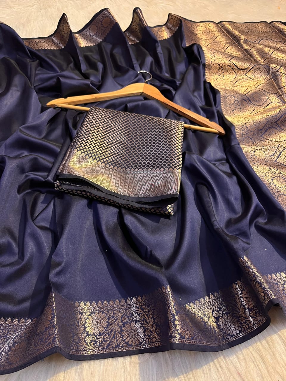 Navy Blue Banarasi Silky Semi Katan Pally Border Fancy Saree