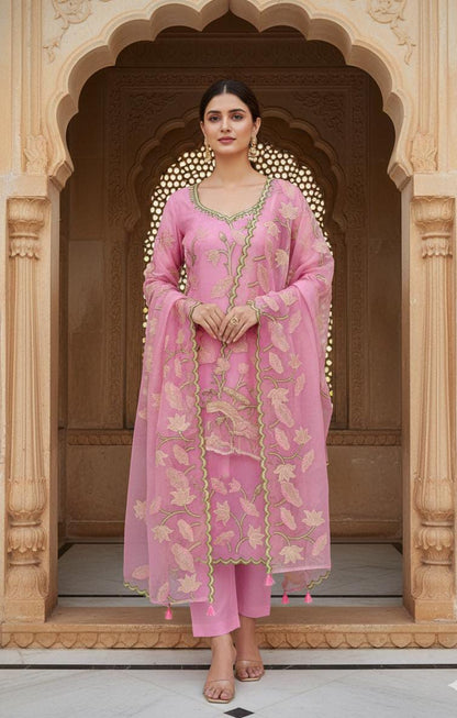 🦋Exclusive Banarasi Unstitched Salwar kameez with Dupatta🦋