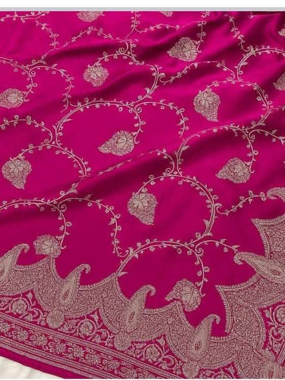 Magenta Mashru katan Muglai Jaal Saree