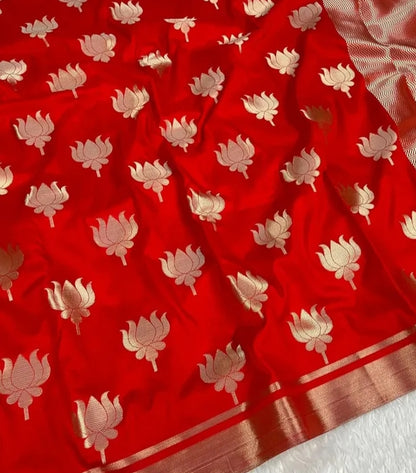 Semi katan silk kajol inspire red lotus banarasi saree