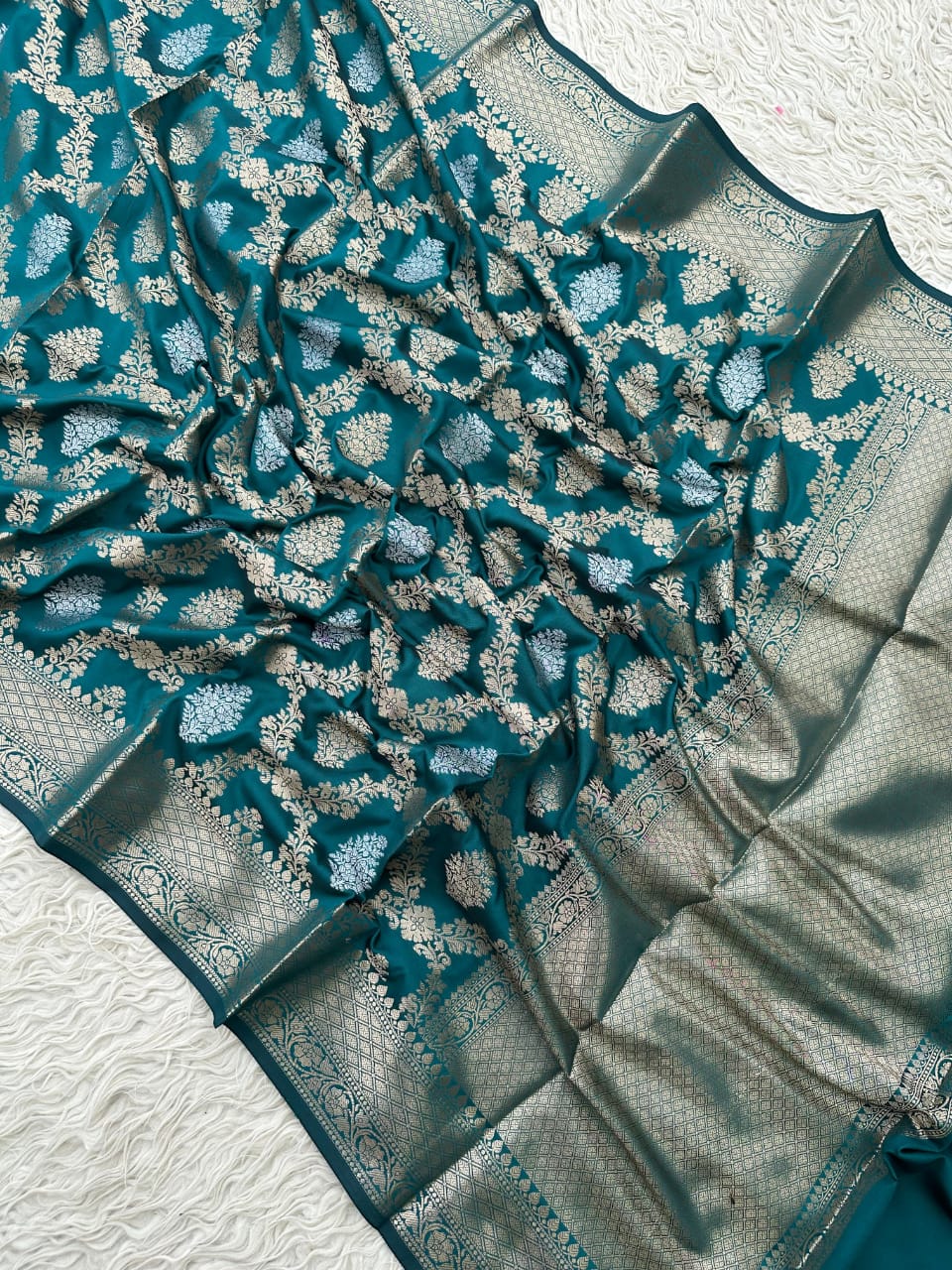 Sona Rupa Jaal Semi Silk Saree – Teal Green