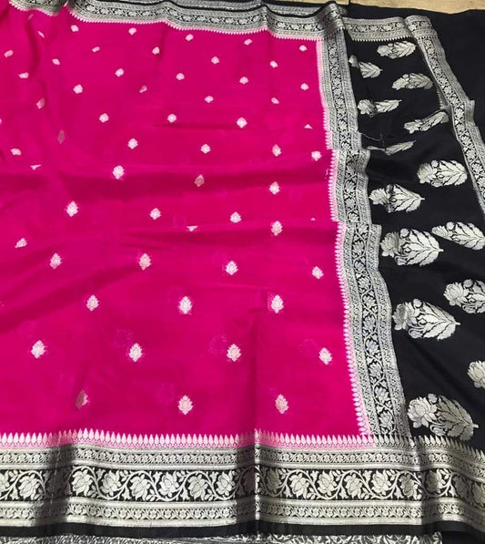 Semi Georgette Contrast Shade Kadua Pattern Buti Saree – Hot Pink & Black